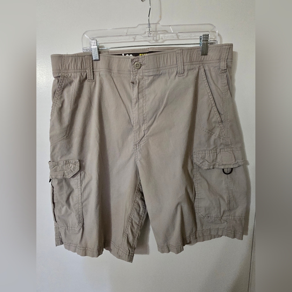 Mens Cargo Shorts size 38